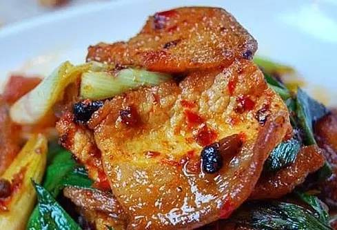 麻辣川菜之味 回鍋肉、水煮肉、小炒肉、魚香肉的誘惑
